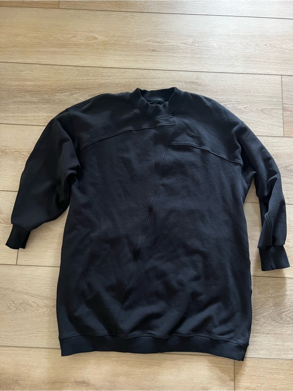lululemon Broken Beats Black Mini long sleeve Sweatshirt Dress, size 10